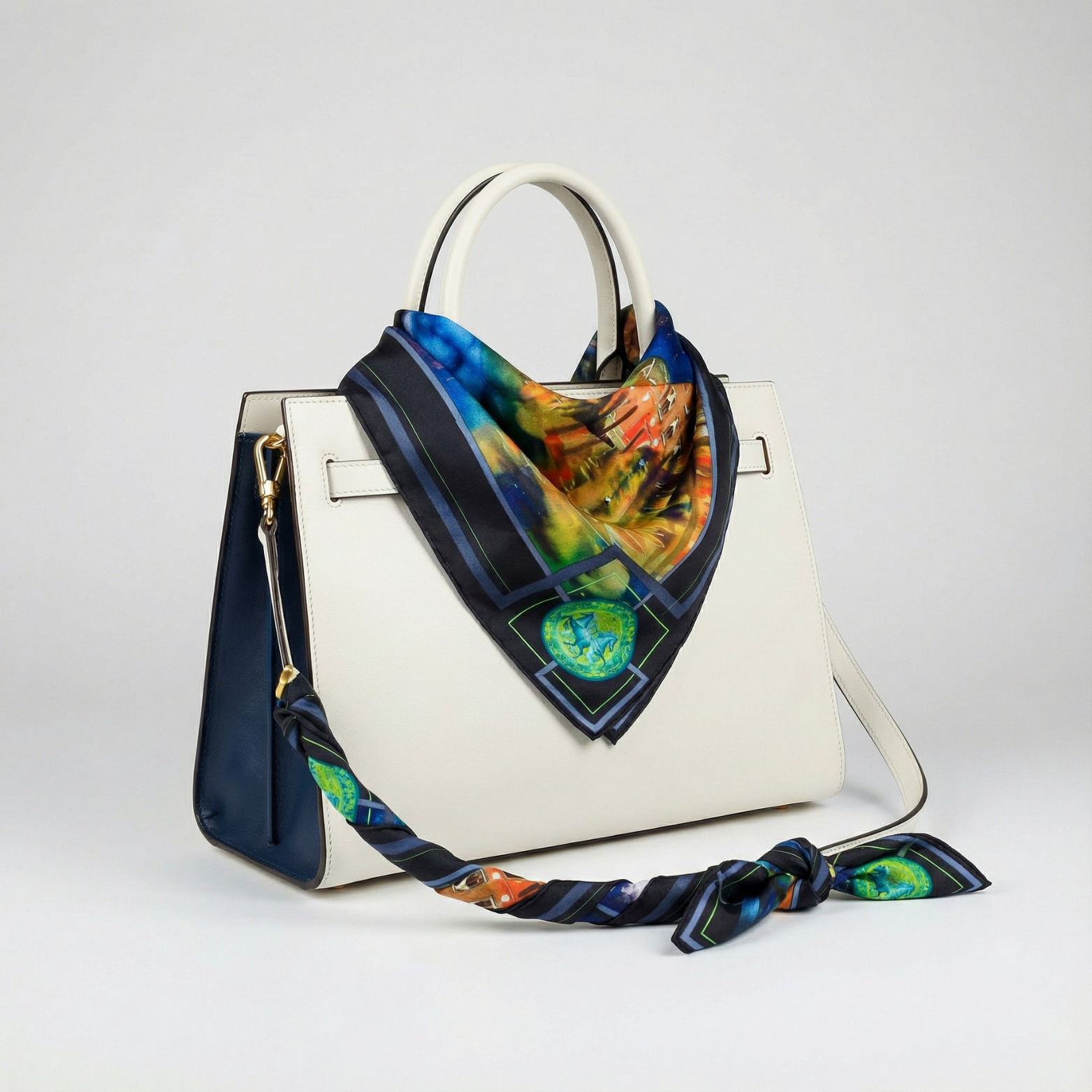 SPLENDORE VENEZIANO            Carré in twill di pura seta